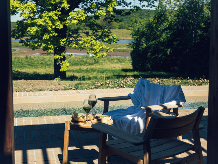VINBAR, MAT, SNACKS OCH SPA.